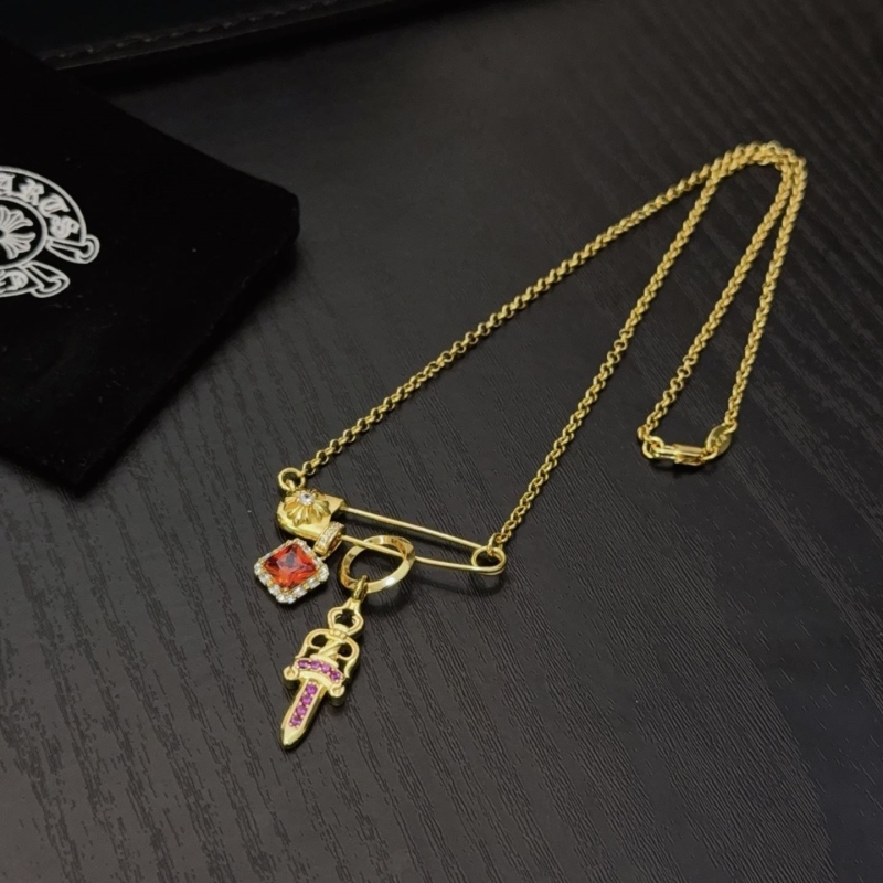 Ch*0me He**ts necklaces